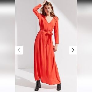 Urban Outfitters-V-Neck Long Sleeve Maxi Dress-NWT-Size Medium